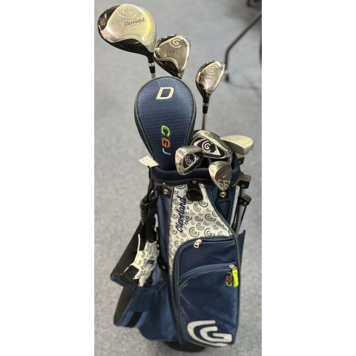 Cleveland Junior Large Golf Kit - Ex Demo - Image 2