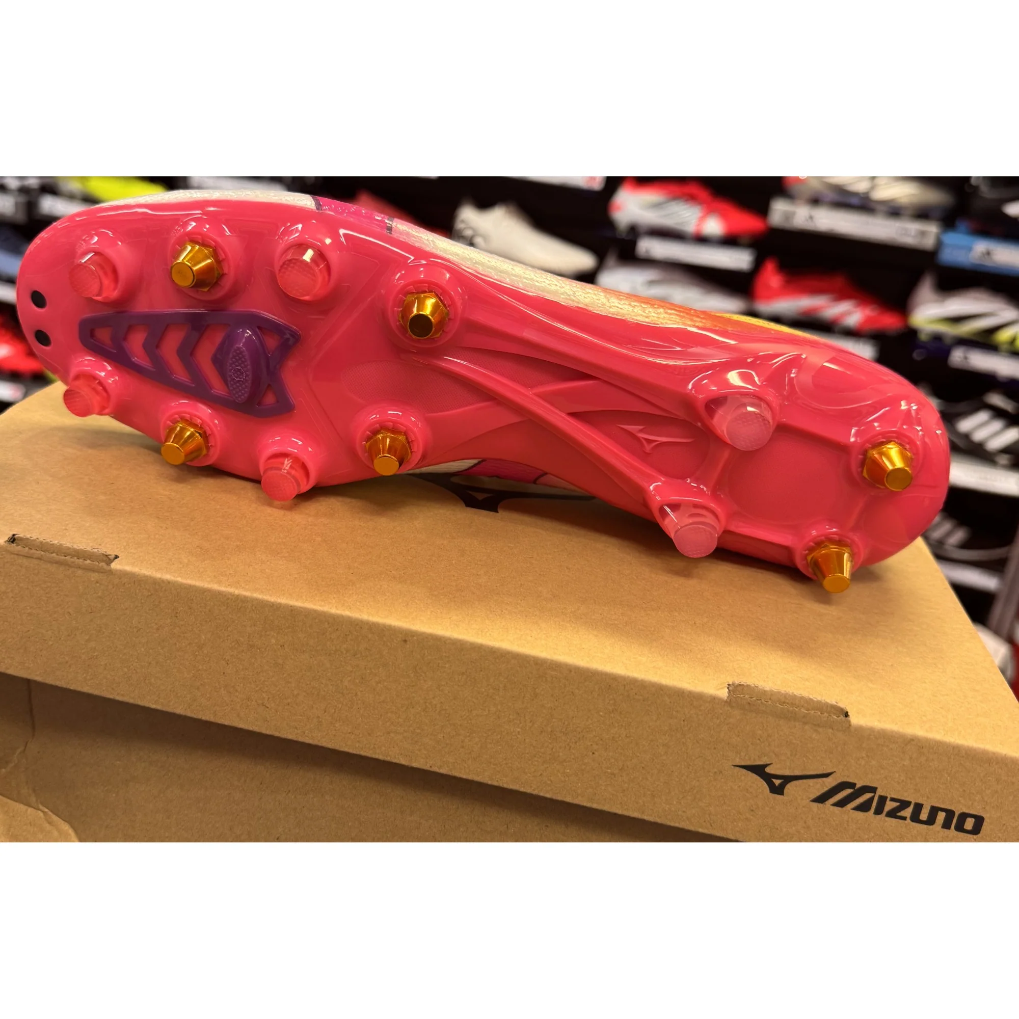 Mizuno Alpha III Elite Mix Football Boots Men's (White Fuschia Pink) - Image 3