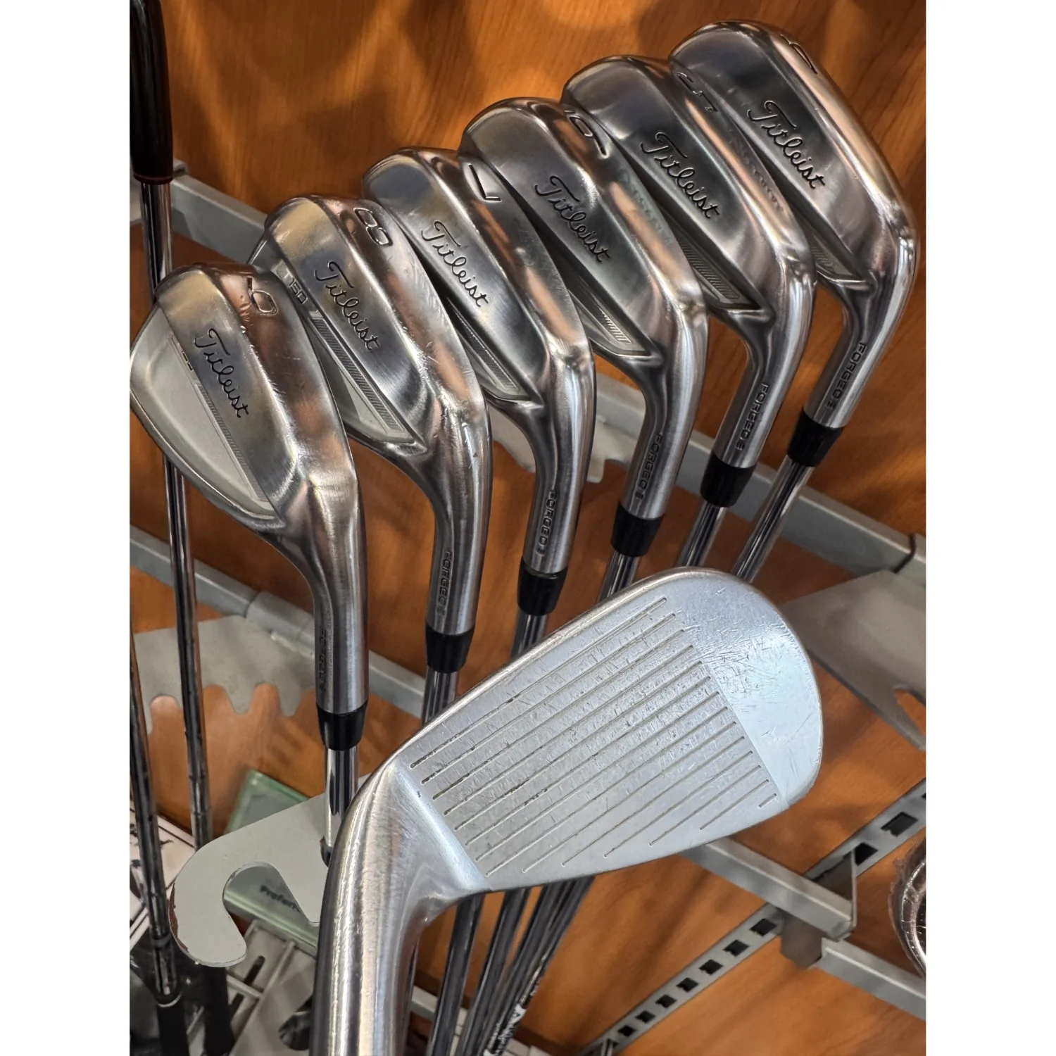 Titleist T150 4 to 9 Irons PW 44° 7 Iron Set EX-Rental (Men's Right Hand) - Image 2