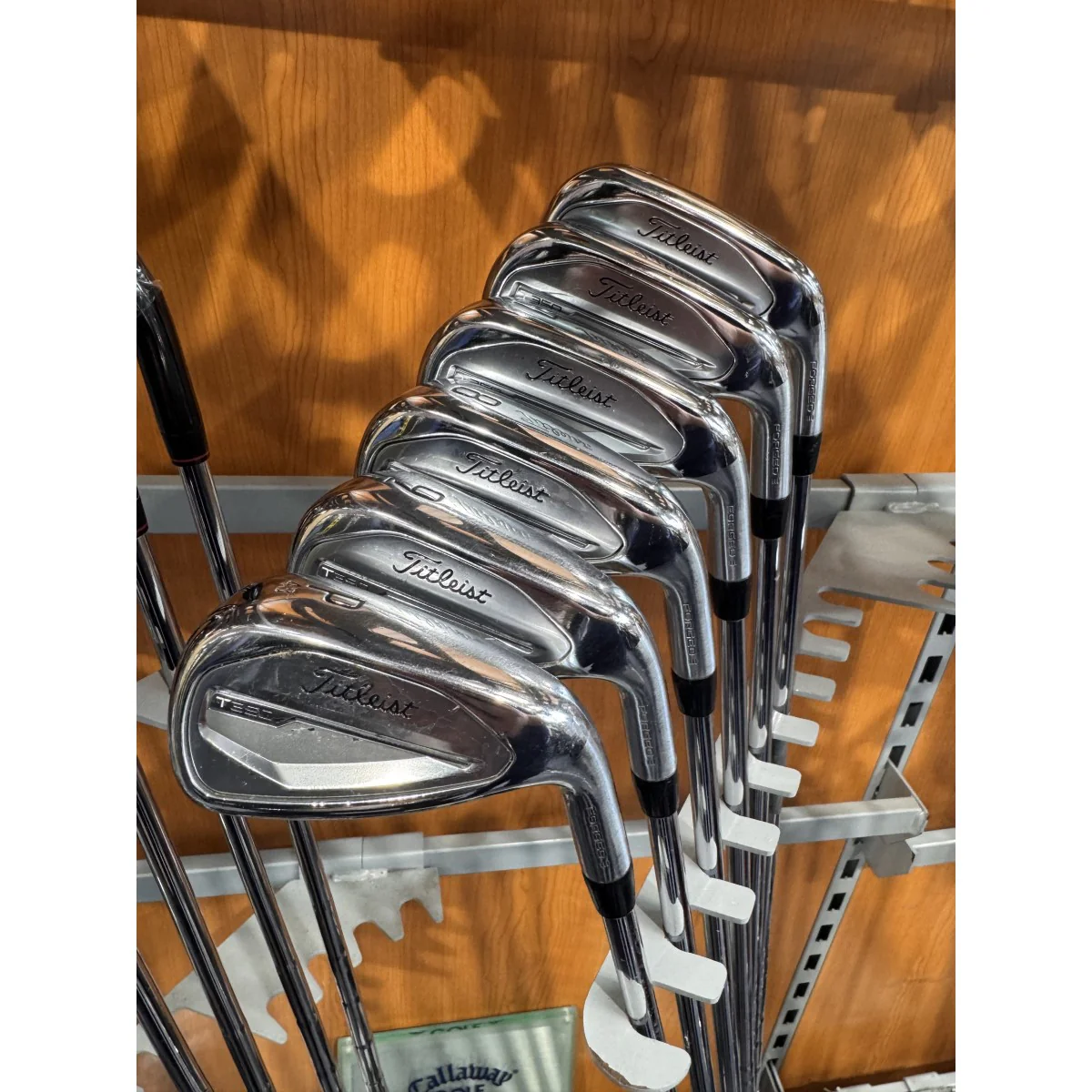 Titleist T350 5 to 9 Irons PW 43° 6 Iron Set EX-Rental (Men's Right Hand)